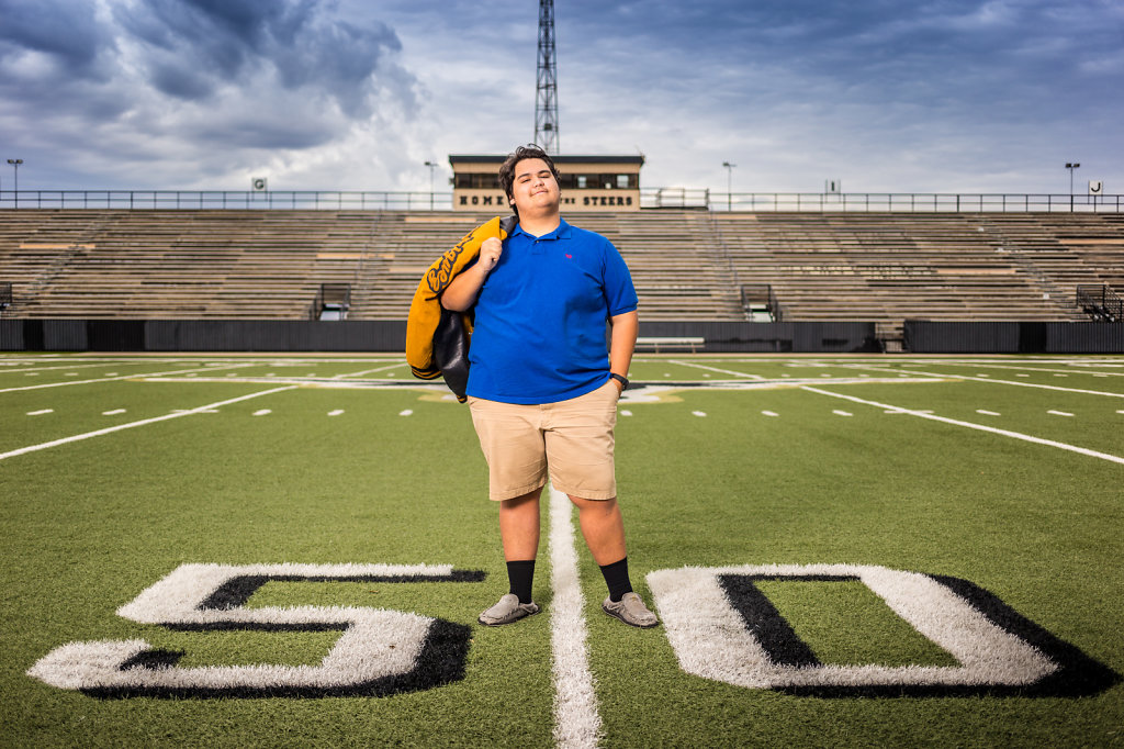 Mateo-Senior-Pics-011.jpg