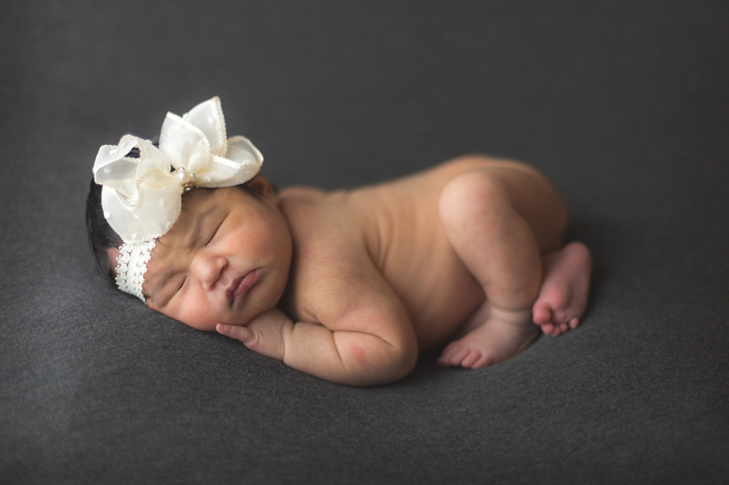 Leni-Newborn-006.jpg